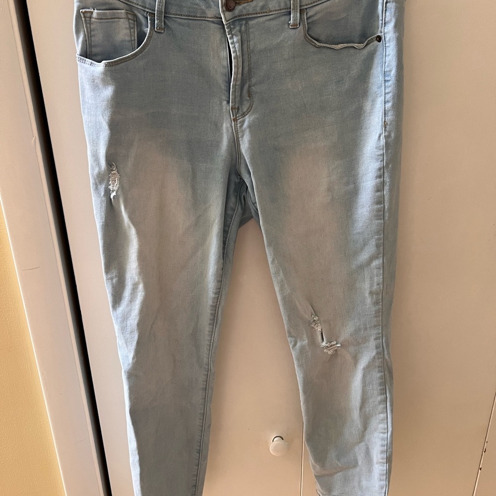 Old Navy Mid Rise Rockstar Jeans Size 12